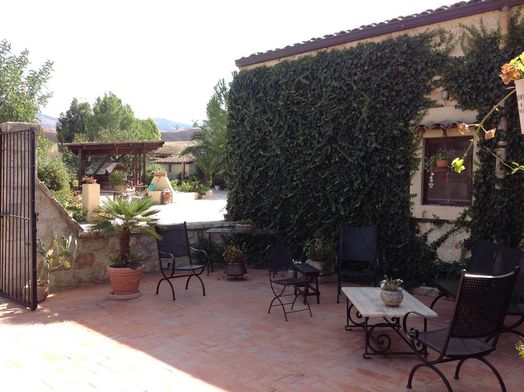 Agriturismo Casalicchio Cammarata Luaran gambar
